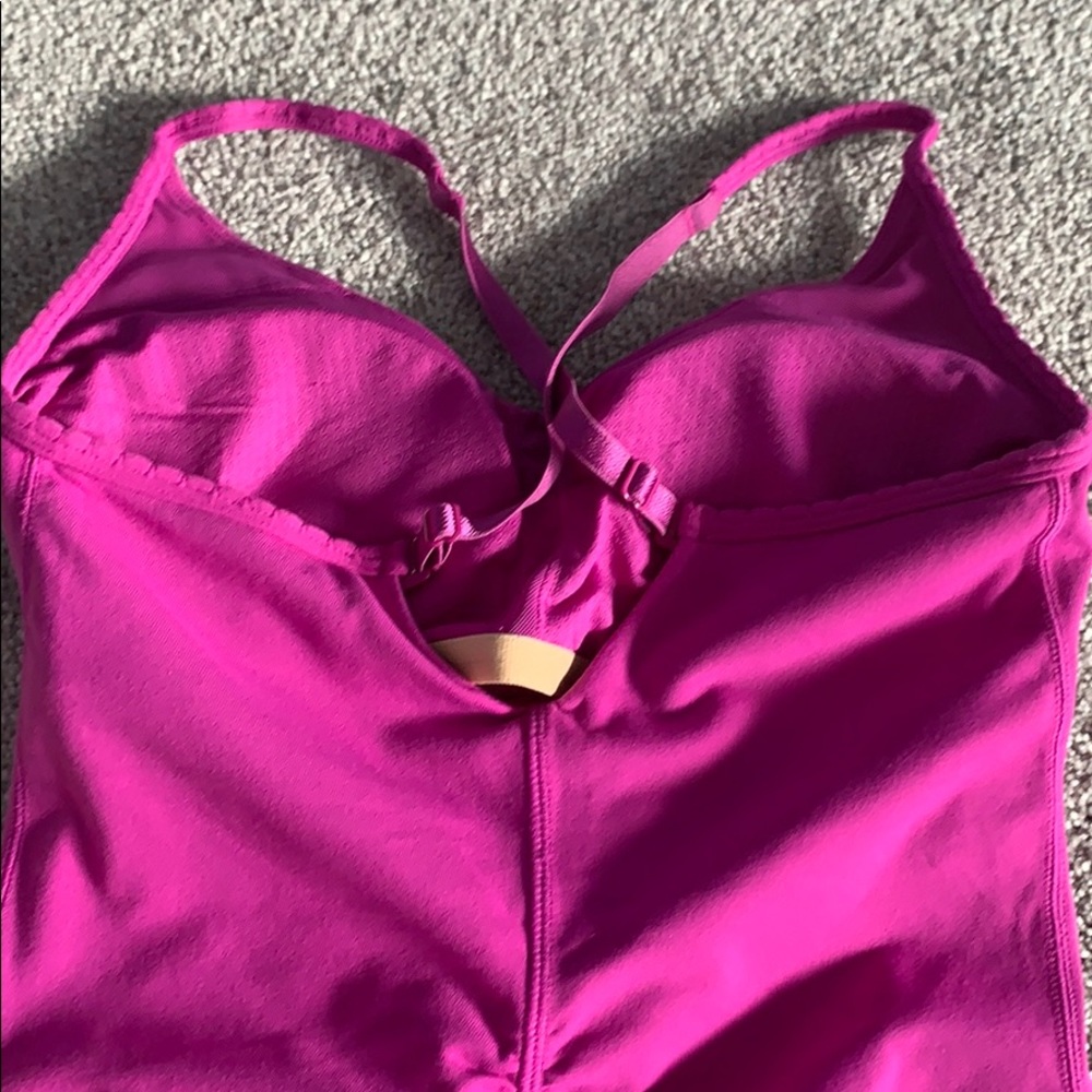 LULULEMON Tank Top Built in Shelf Sports Bra. - Picture 8 of 8